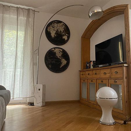 Living Vittoria: Vicino Al Centro Di Bolzano Apartment Ngoại thất bức ảnh