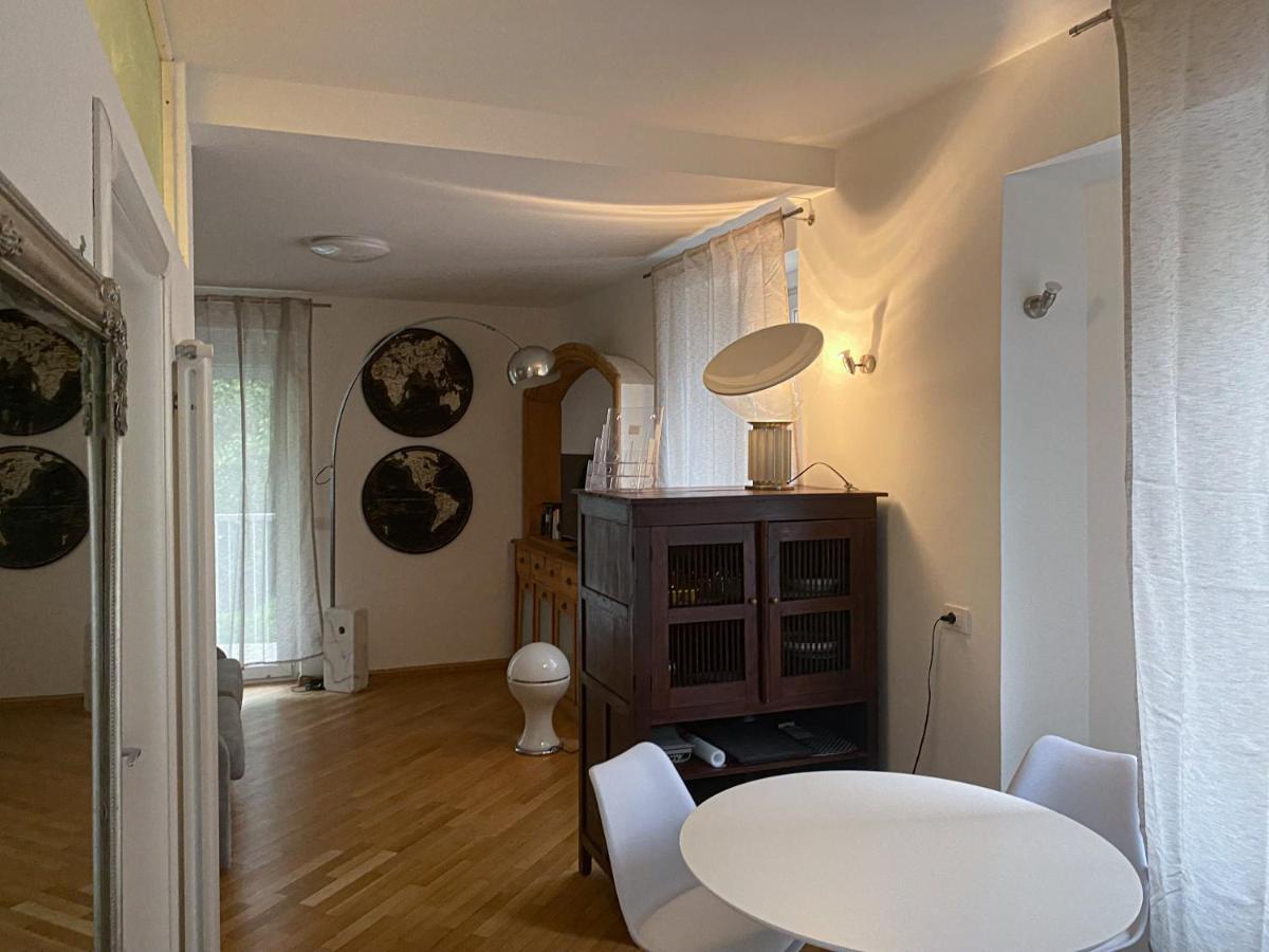 Living Vittoria: Vicino Al Centro Di Bolzano Apartment Ngoại thất bức ảnh