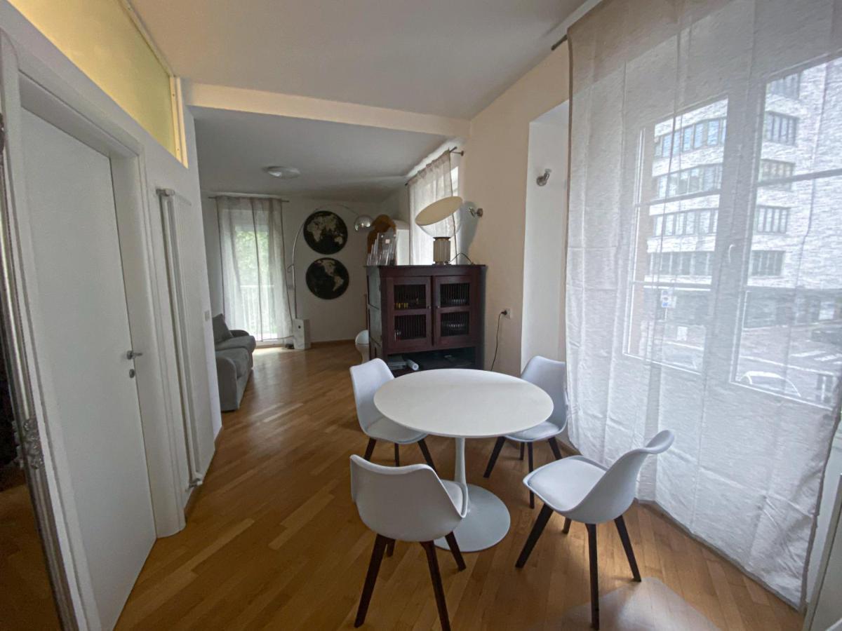 Living Vittoria: Vicino Al Centro Di Bolzano Apartment Ngoại thất bức ảnh