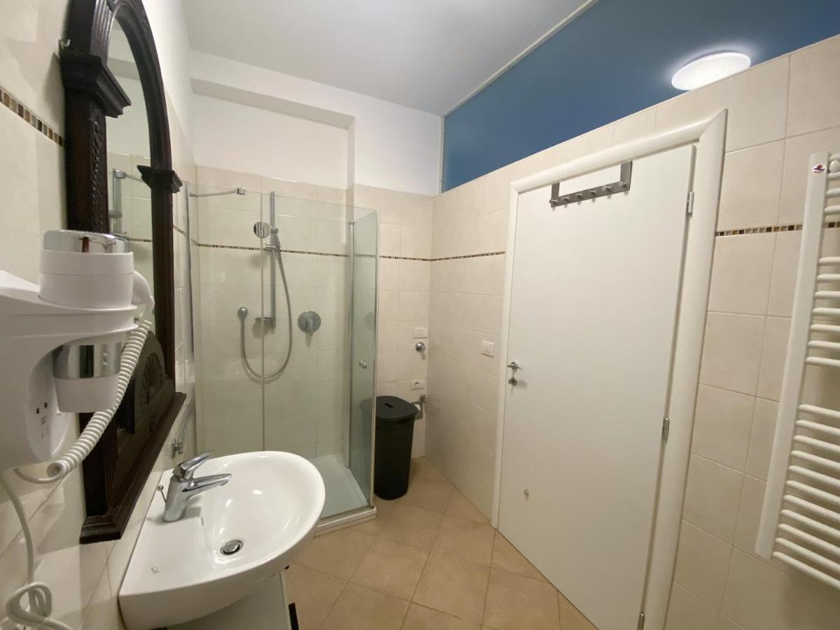 Living Vittoria: Vicino Al Centro Di Bolzano Apartment Ngoại thất bức ảnh