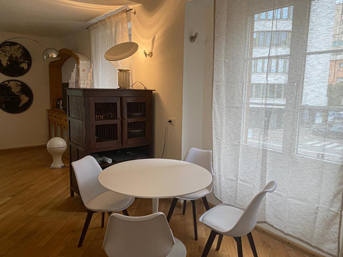Living Vittoria: Vicino Al Centro Di Bolzano Apartment Ngoại thất bức ảnh