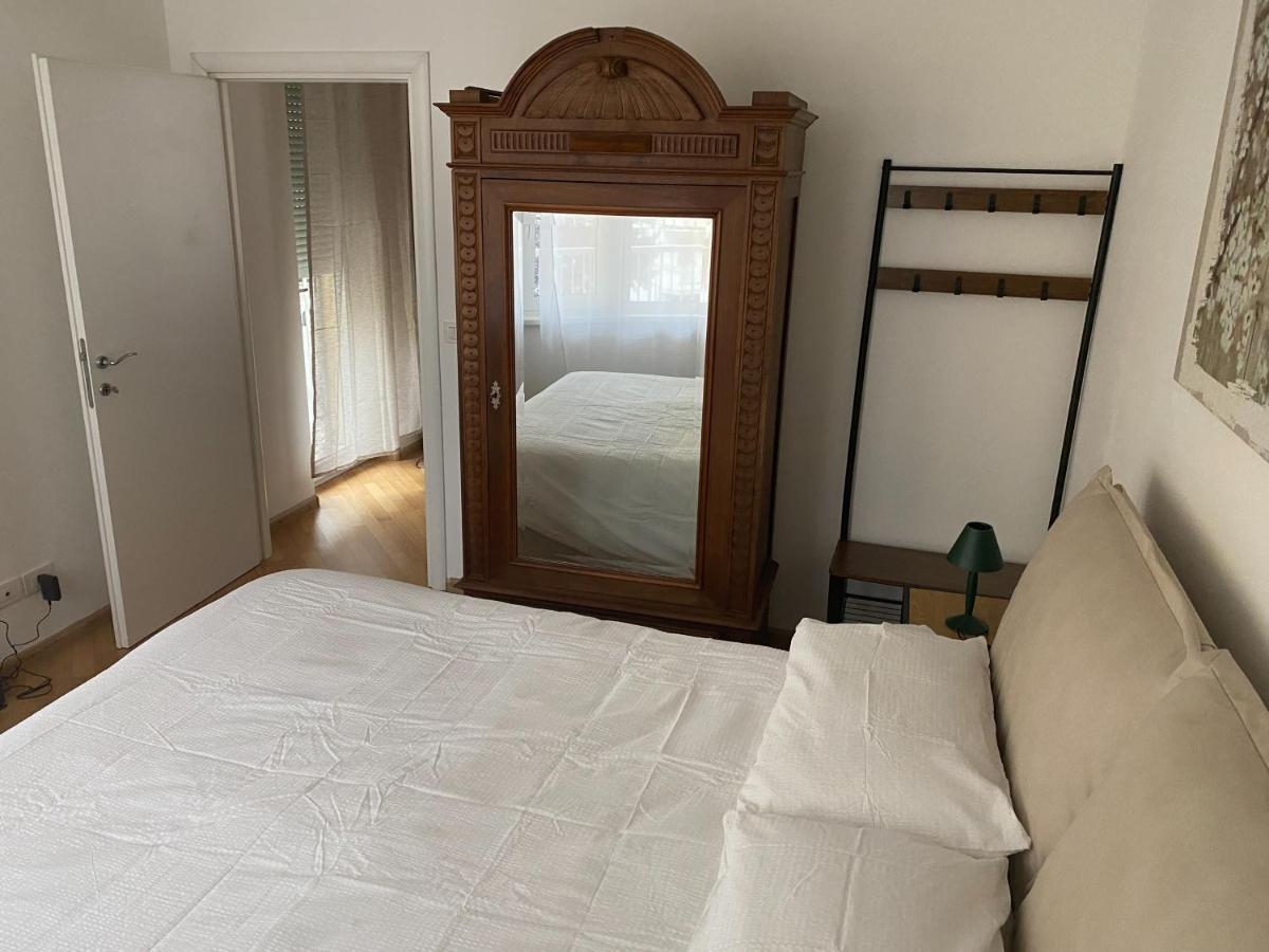 Living Vittoria: Vicino Al Centro Di Bolzano Apartment Ngoại thất bức ảnh