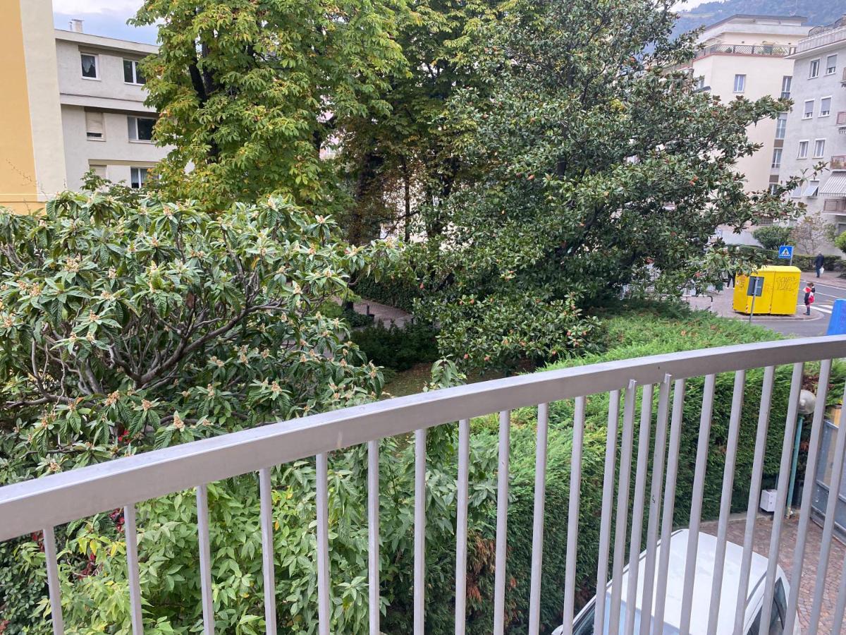 Living Vittoria: Vicino Al Centro Di Bolzano Apartment Ngoại thất bức ảnh