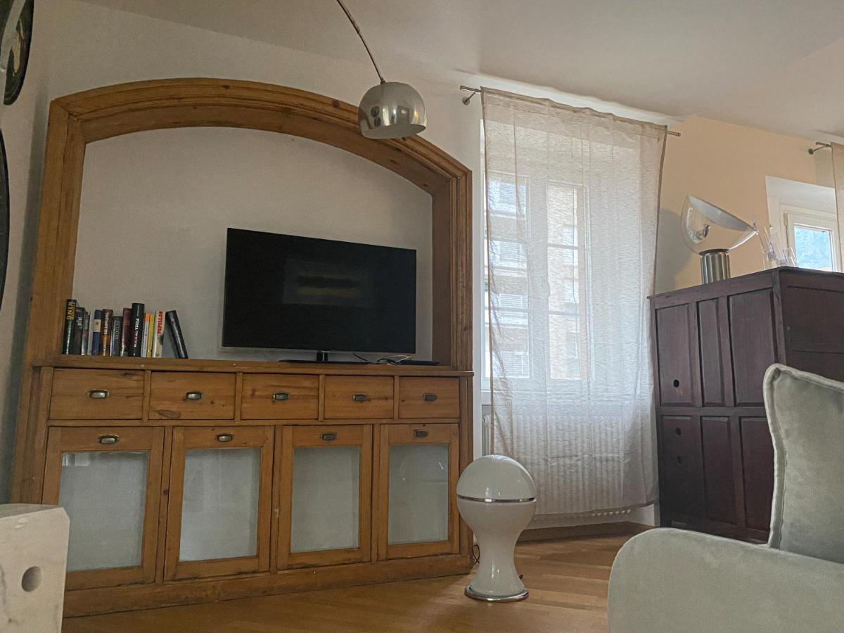 Living Vittoria: Vicino Al Centro Di Bolzano Apartment Ngoại thất bức ảnh