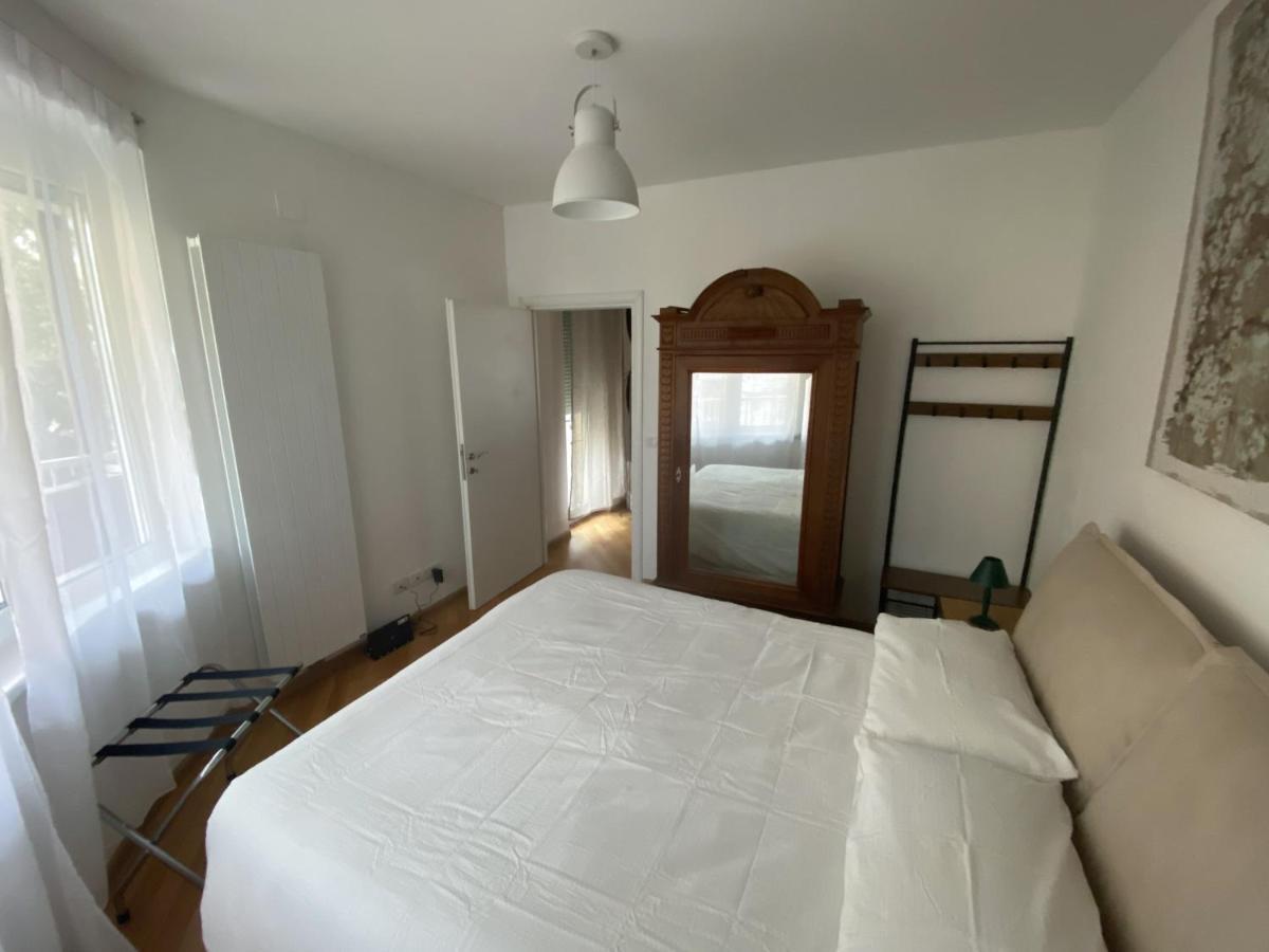 Living Vittoria: Vicino Al Centro Di Bolzano Apartment Ngoại thất bức ảnh